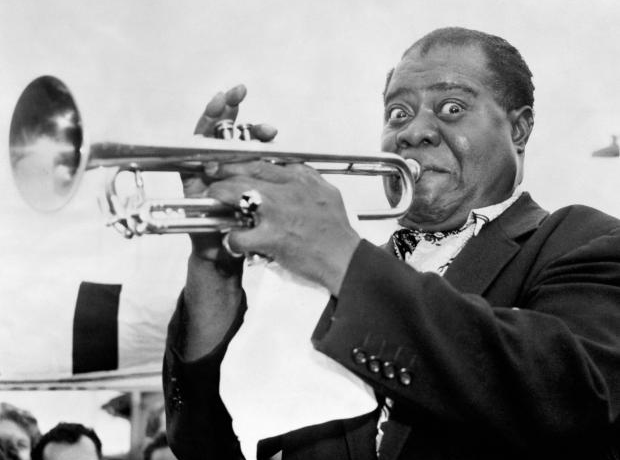 louis-armstrong-1392118332-view-0
